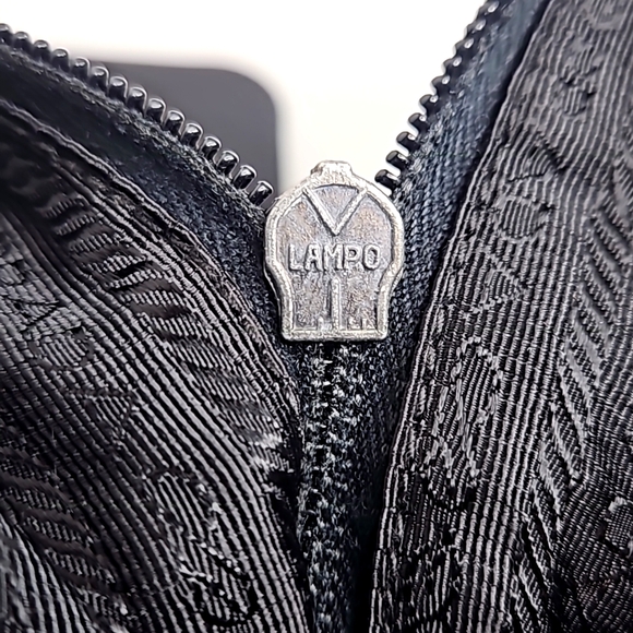 Authentic Prada Nero Tessuto Crossbody Bag - Picture 8 of 16